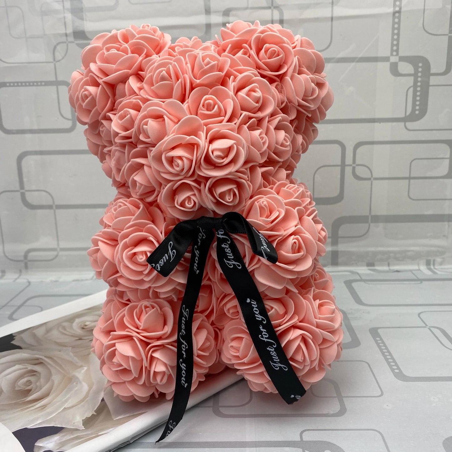 süßer Teddy aus Rosen für Valentinstag, Jahrestag, oder Geburtstag